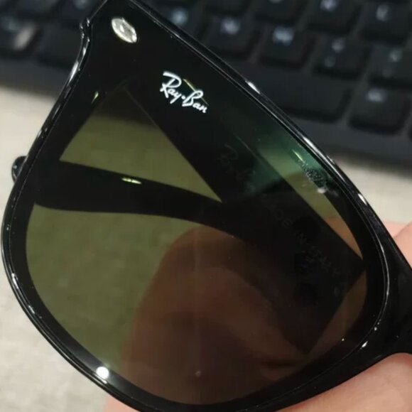 Ray-Ban Classic Black Sunglasses - Picture 8 of 8